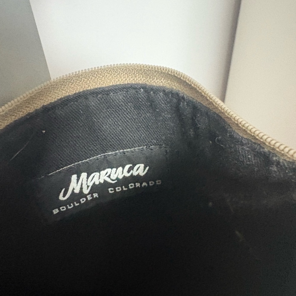 Elegant Beige Woven Shoulder Bag - Picture 3 of 4
